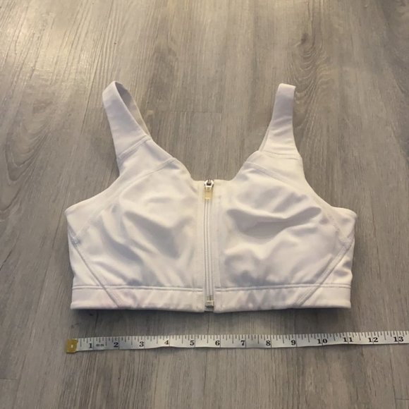 🏳️ New balance white zip up bra size small - Picture 10 of 11